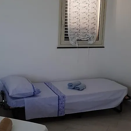 Apartment Ai Nidi Del Borgo 2 *